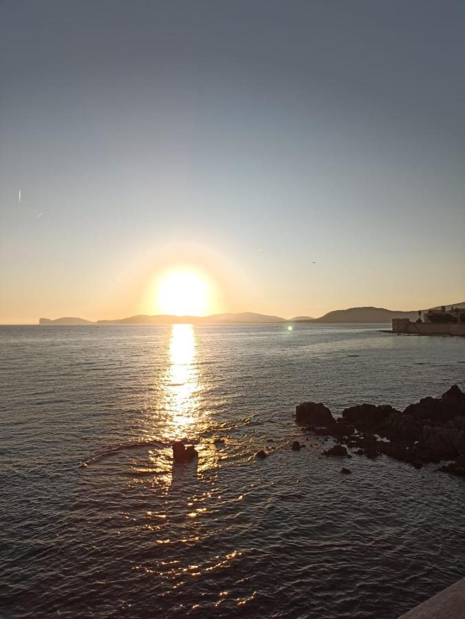Appartamento Isola Catalana อาลเกโร ภายนอก รูปภาพ